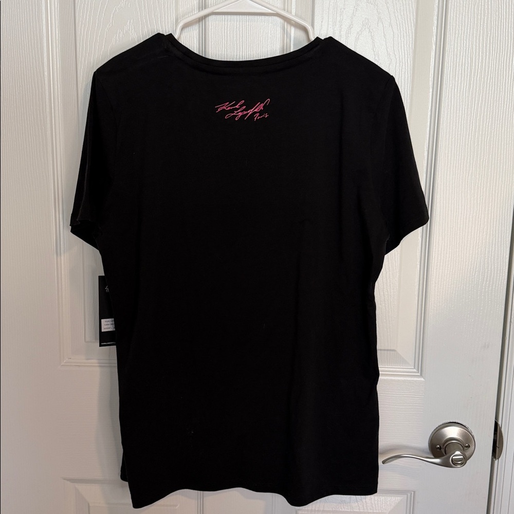 NWT Karl Lagerfeld versatile black Tee with Pink sequenced Eiffel Tower - Picture 6 of 11